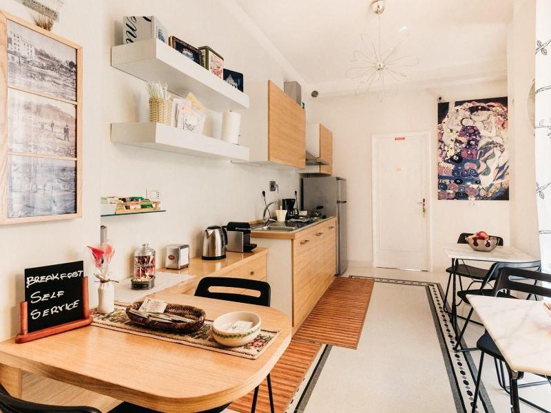 Adriano Augusto Bed & Breakfast Rome Exterior photo