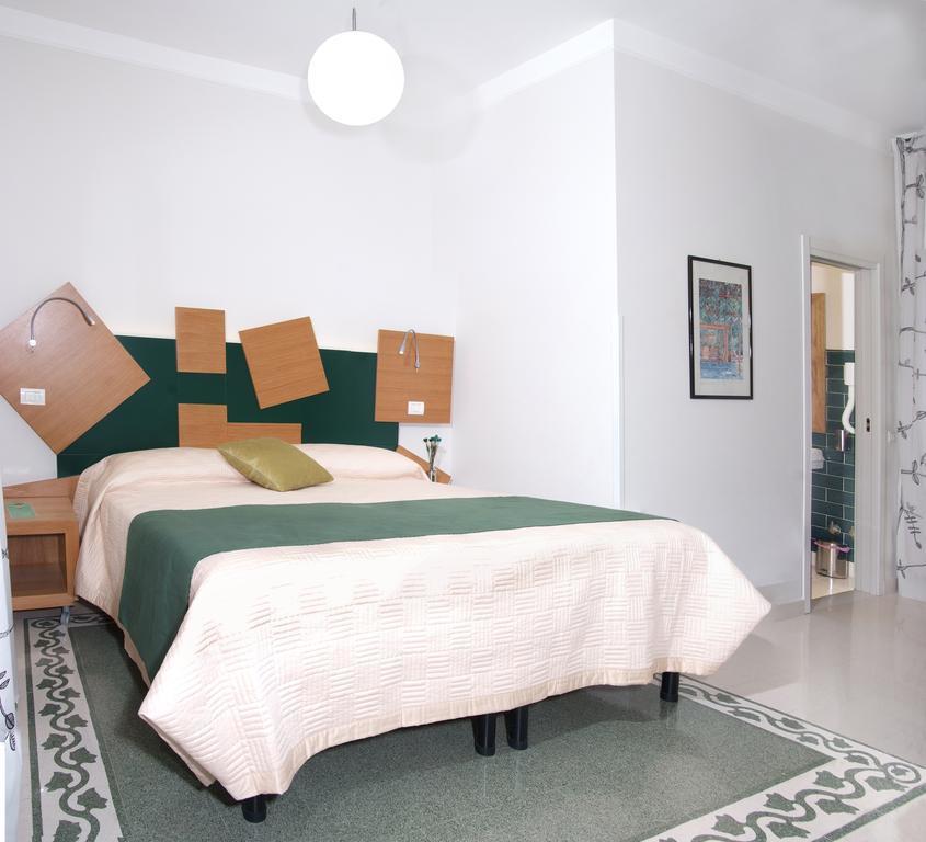 Adriano Augusto Bed & Breakfast Rome Room photo
